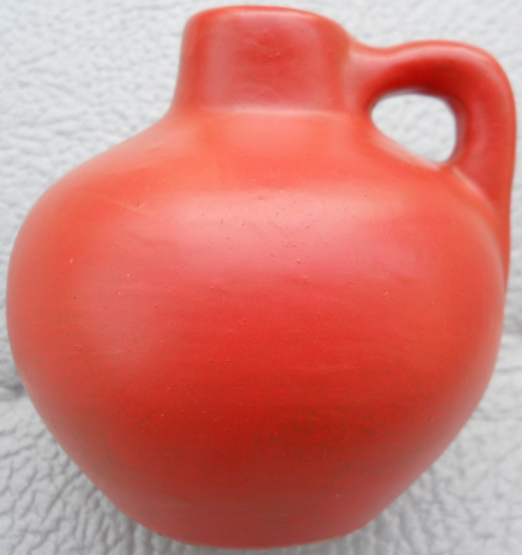 001-MATTE-RED-JUG-800-PIX-HT.jpg