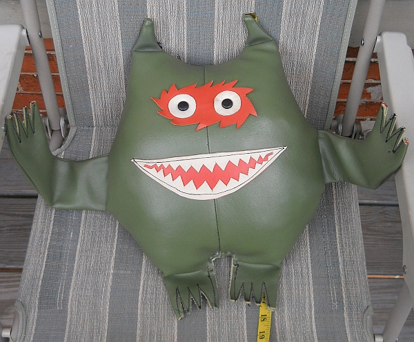 008-NAUGA-MONSTER-NAUGAHYDE-MASCOT-STUFFED-TOY-17-INCHES-600W-496H.jpg