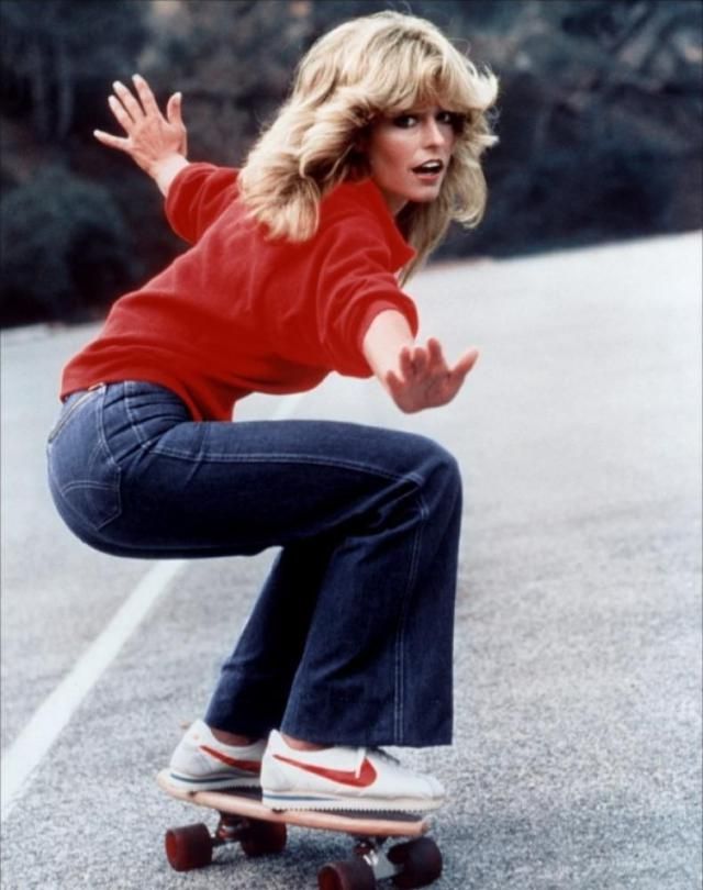 0120e471bb72f33dc922c8f5e601b04d--skate-girl-farrah-fawcett.jpg