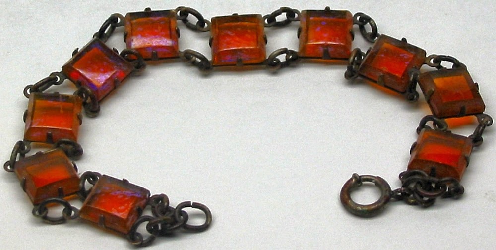 017-AMBER-GLASS-BRACELET-1000-PIX-W.jpg