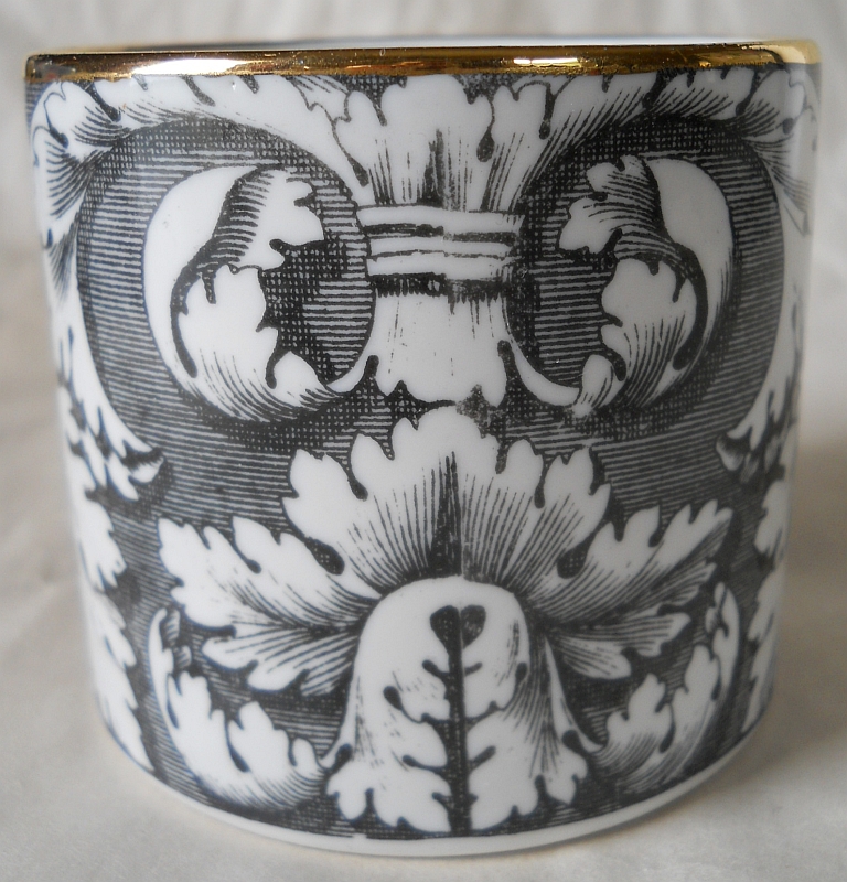 023-FORNASETTI-MILANO-ITALY-POTTERY-CUP-ACANTHUS-LEAF-BLACK-GOLD-800H.jpg