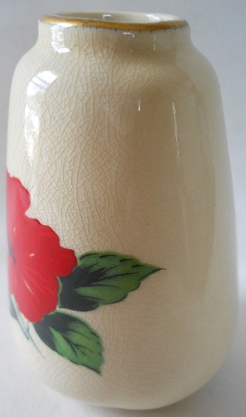 025-RED-HIBISCUS-MINI-VASE-ORIENTAL-POTTERY-MARK-354W-600H.jpg