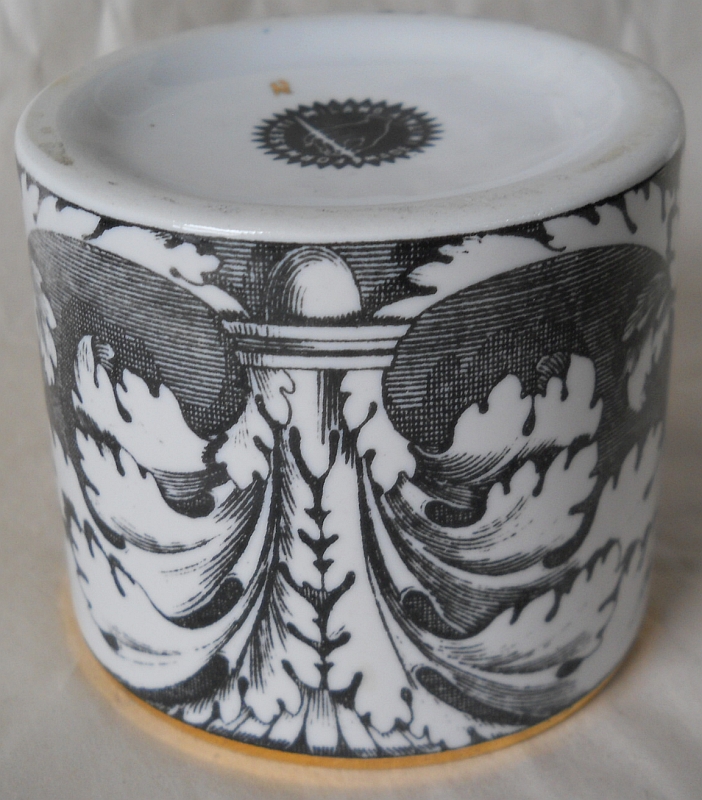 033-FORNASETTI-MILANO-ITALY-POTTERY-CUP-ACANTHUS-LEAF-BLACK-GOLD-800H.jpg