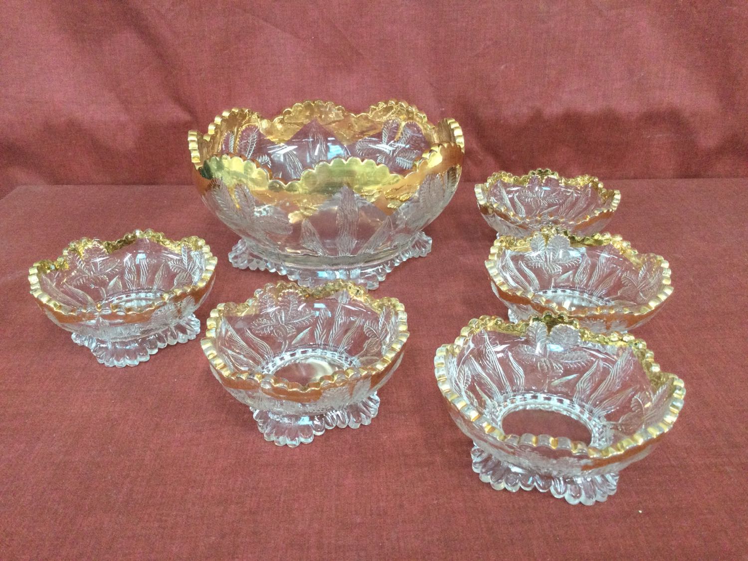 111a Crystal bowls set1.jpg