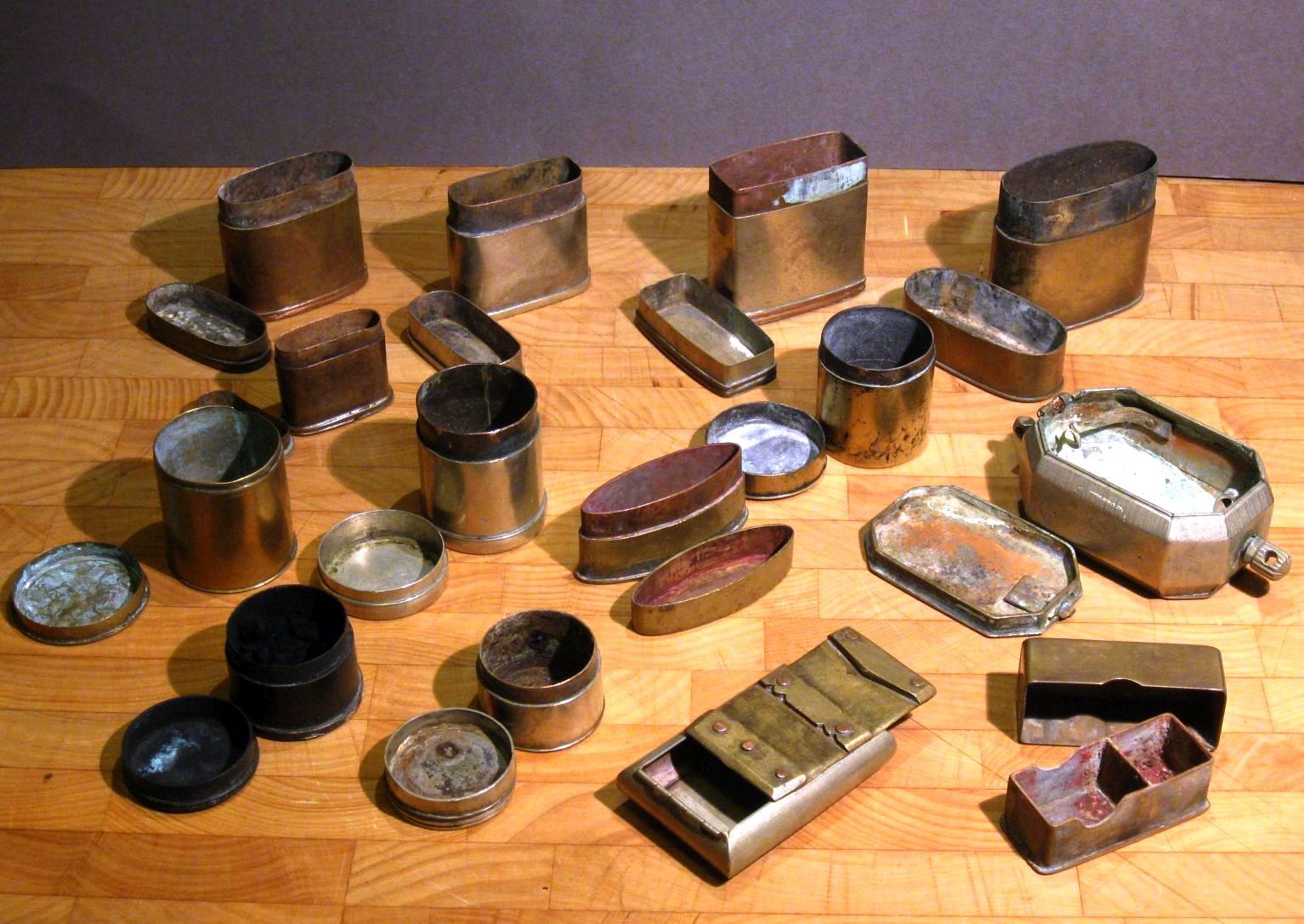 14 opium boxes 005.jpg