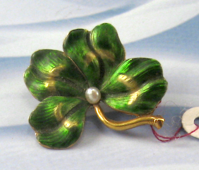 14kEnamelPearlShamrockPin.jpg