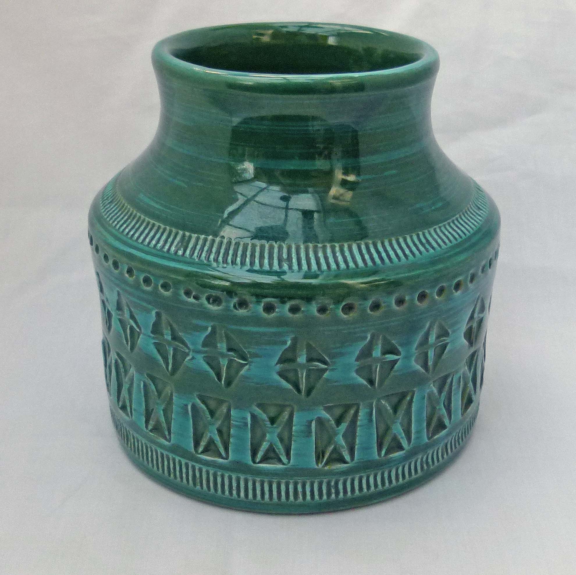 15. 1960s Bitossi Italy Rimini pattern vase in rare green colour.jpg