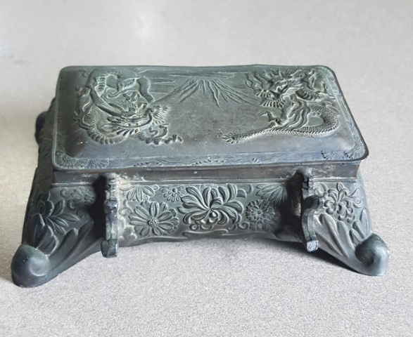 Japanese inkwell age | Antiques Board