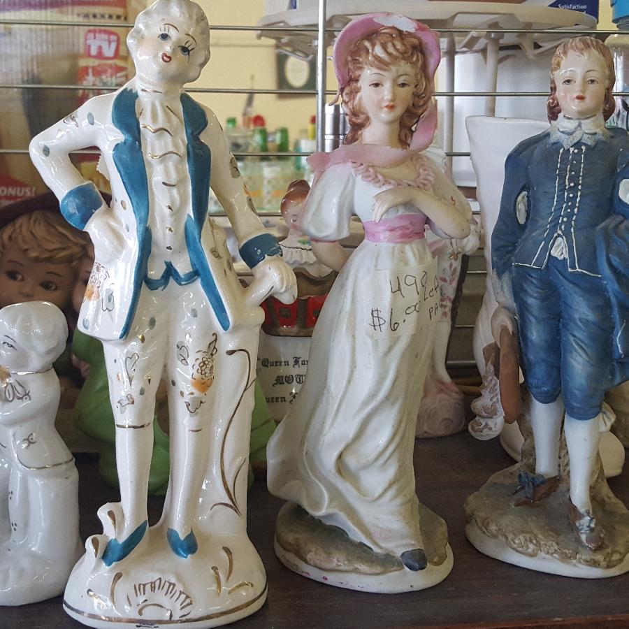 figurines antiques