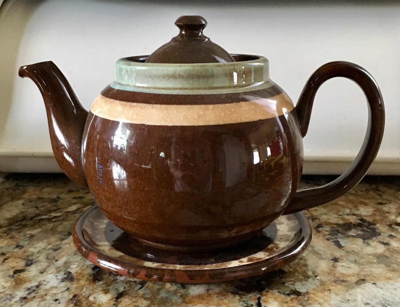 Brown Betty teapots! Antiques Board