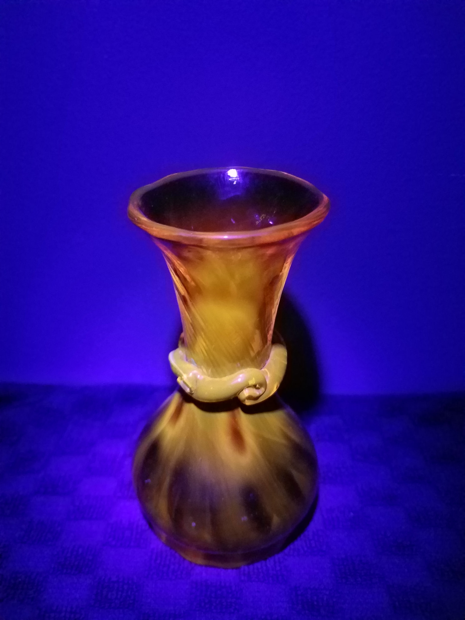 is-there-a-name-for-this-type-of-glass-amber-orange-glows-bright