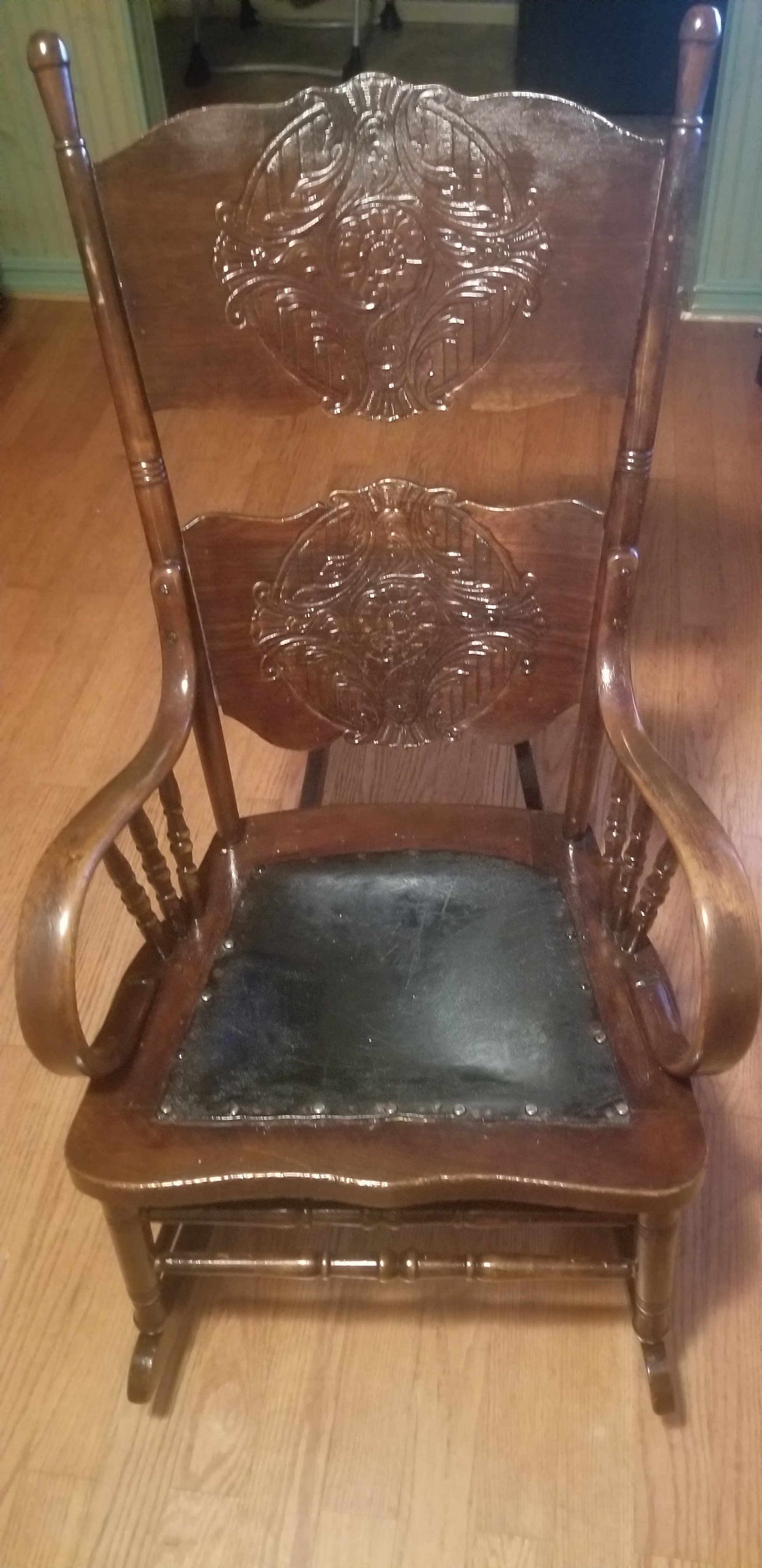 Rocking Chair Antiques Board   A7de293c Ee5a 409f 8741 2344233c46d3 Jpeg.204849