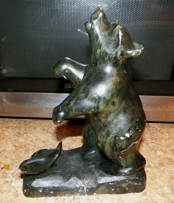 AA EBAY NEW A ART CARVING BEAR AND FISH ESKIMO 1AA.jpg