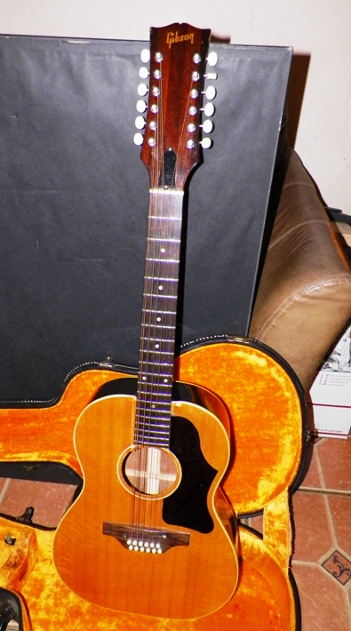 AA EBAY NEW A COLLECTIBLE EBAY EBAY GUITAR GIBSON 12 STRING 1AAA.jpg