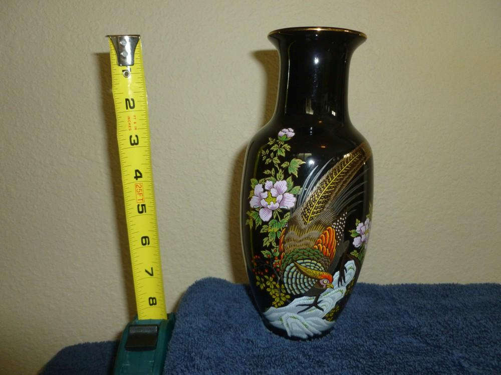 aa03-Ceramic Vase-2.jpg