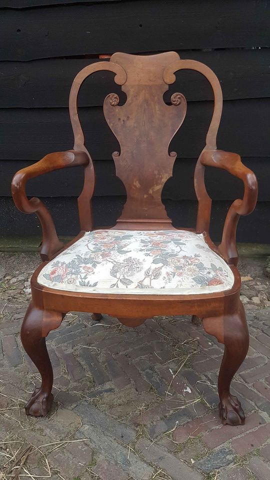 Antique armchair.jpg