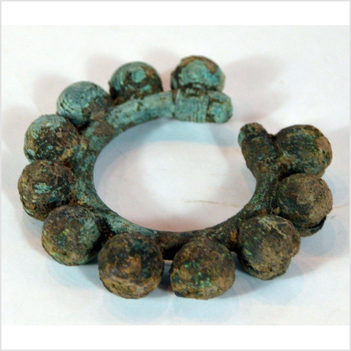 antique-bronze-bracelet-fea-home-yn3099-5160-10.jpg