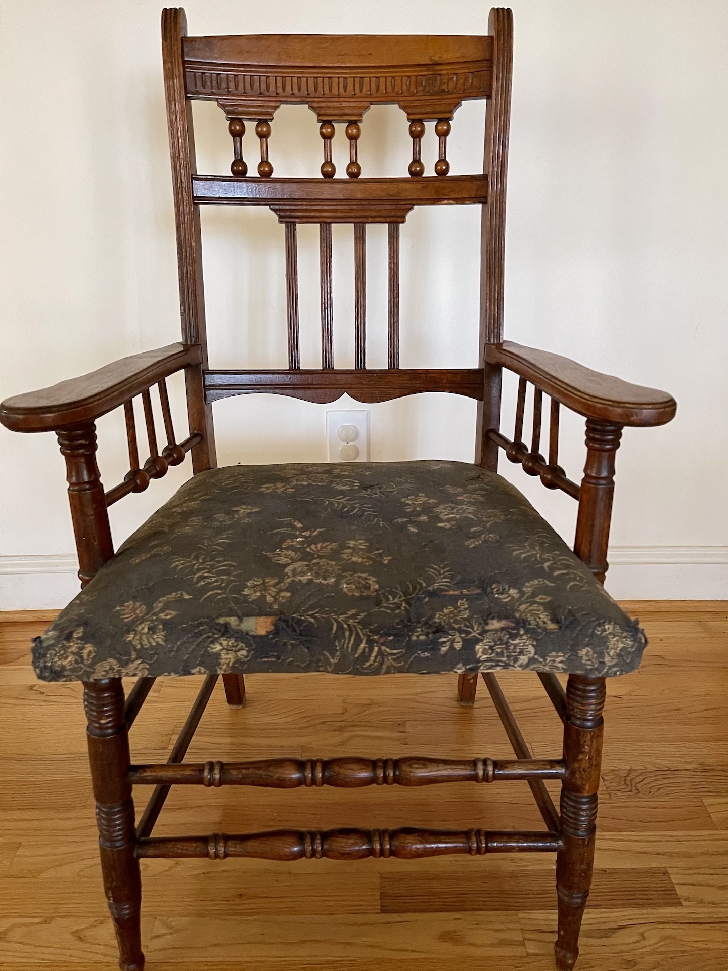 antique-chair-from-jims1.jpg