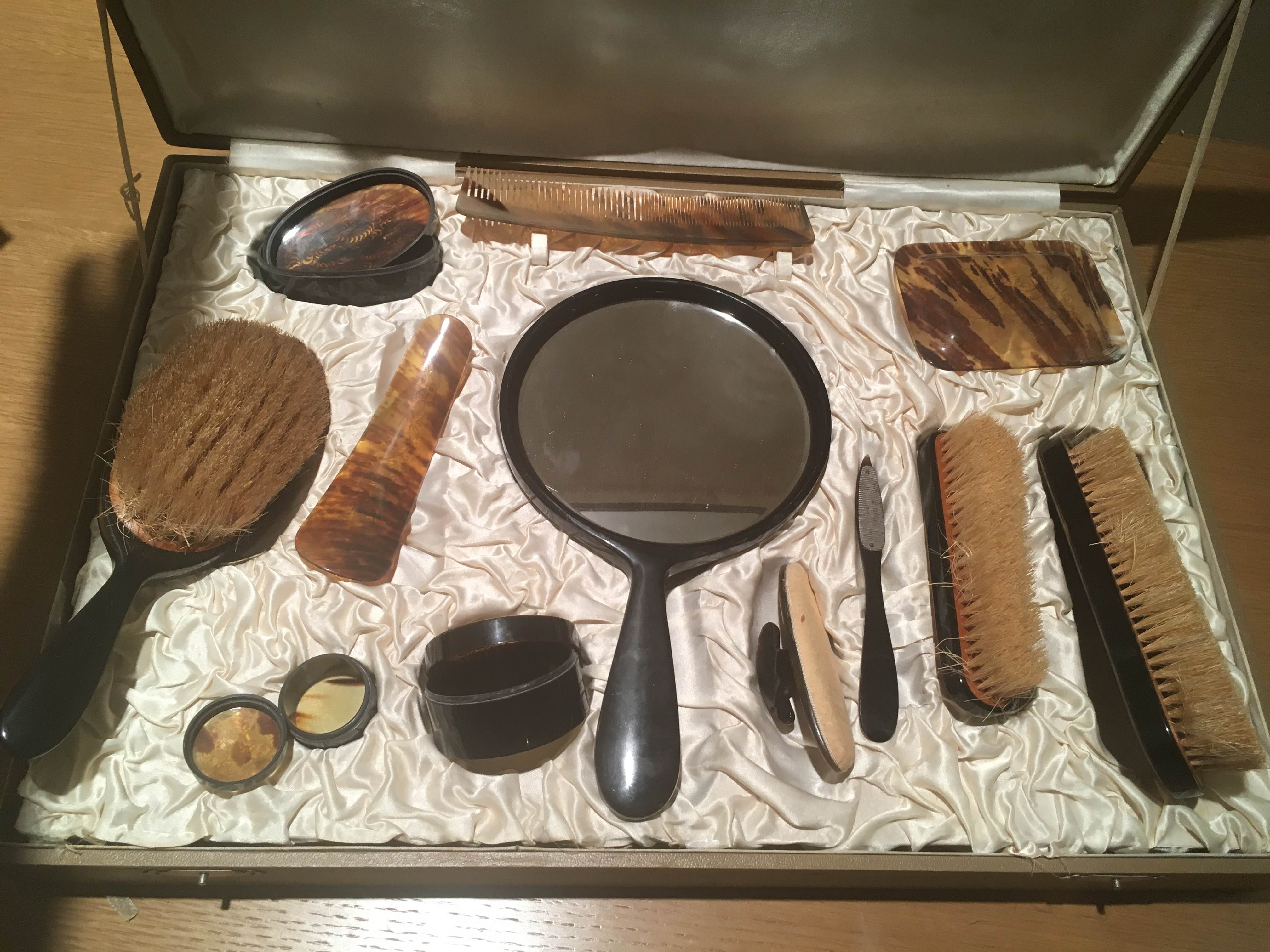 Antique Vanity Set back.jpg