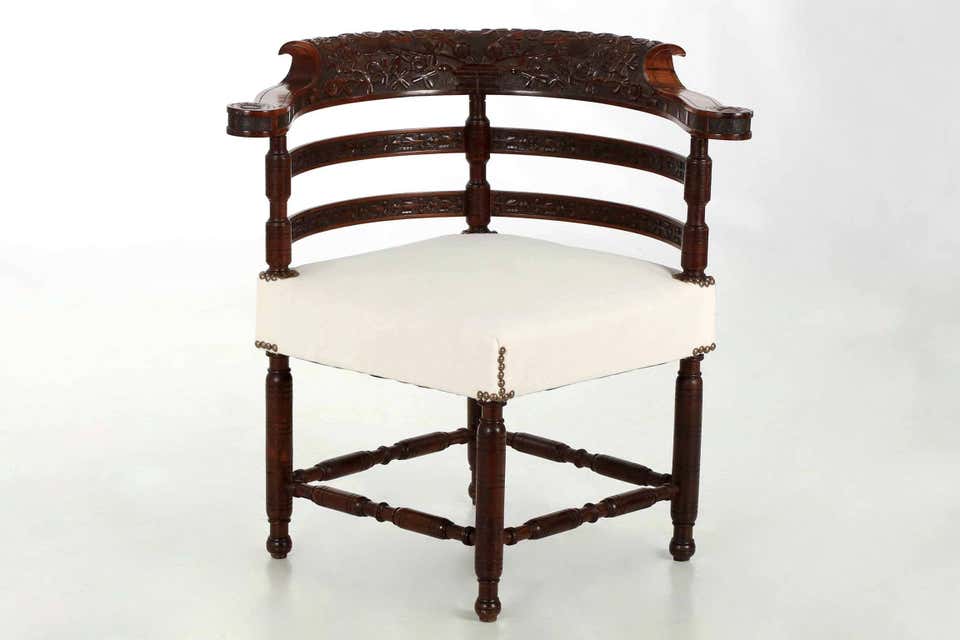 Antique_Corner_Chair_all01_master.jpg