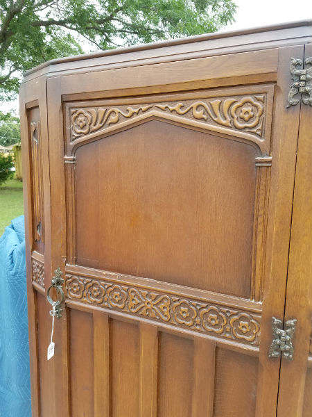 armoire 1.jpg