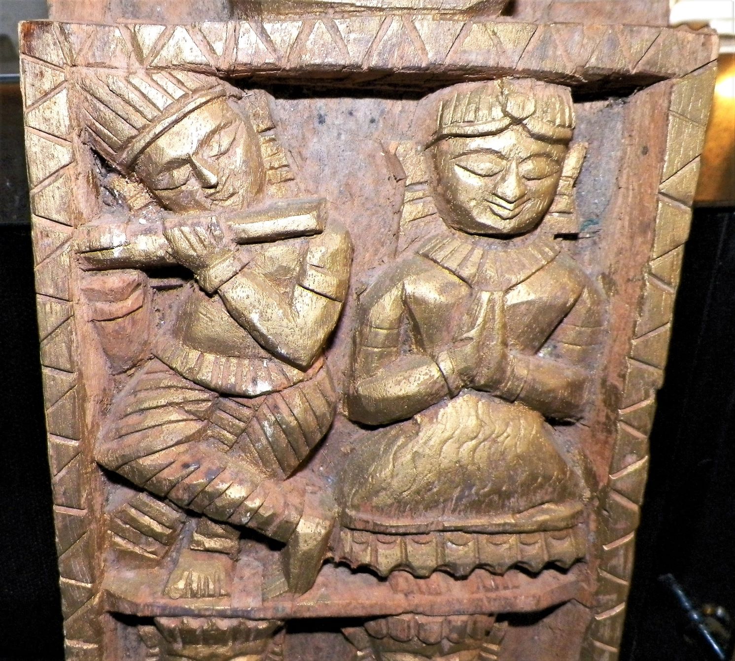 ART CARVE WOOD CHINESE 3A.JPG