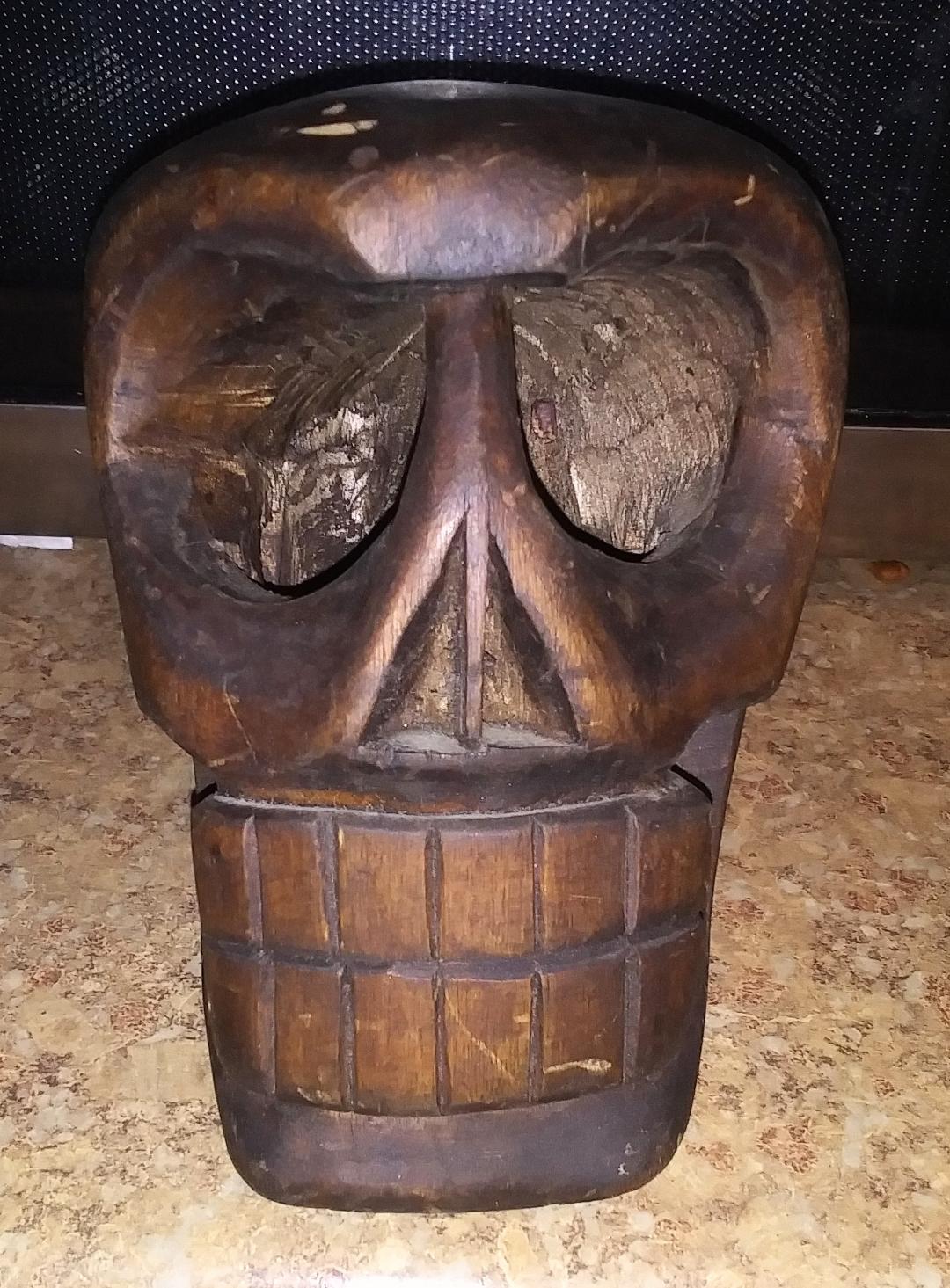 ART CARVED SKULL WOOD 1AA.jpg