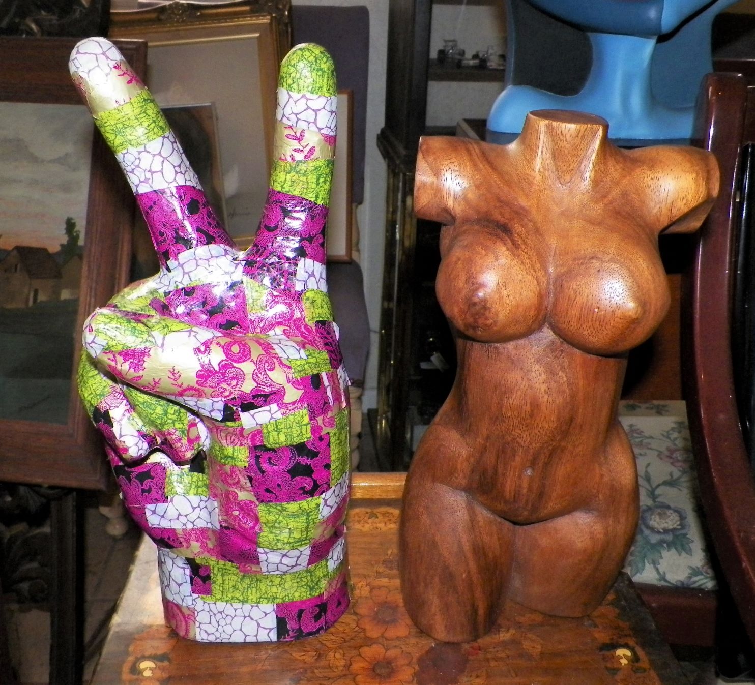 ART CARVING A NUDE TORSO WOOD 9AAA.JPG