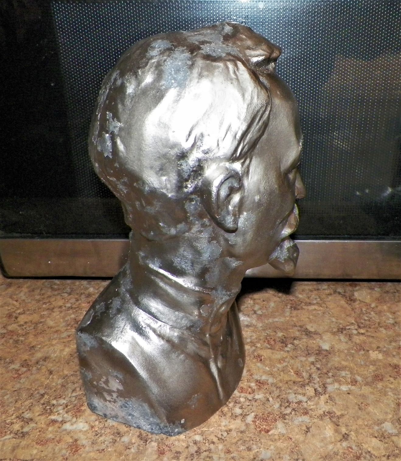 ART STATUE RUSSIAN BUST LARGE 3AA.JPG