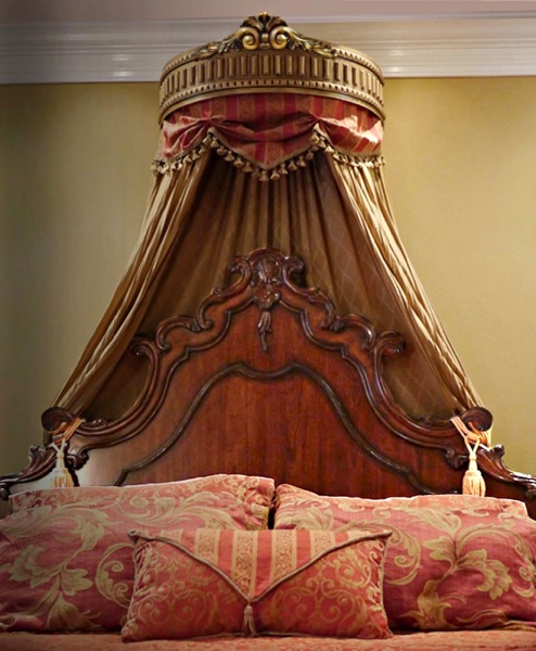 bed crown.jpg