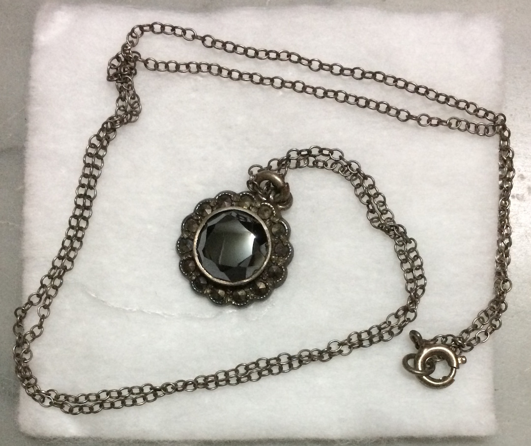 black stone locket1.jpg