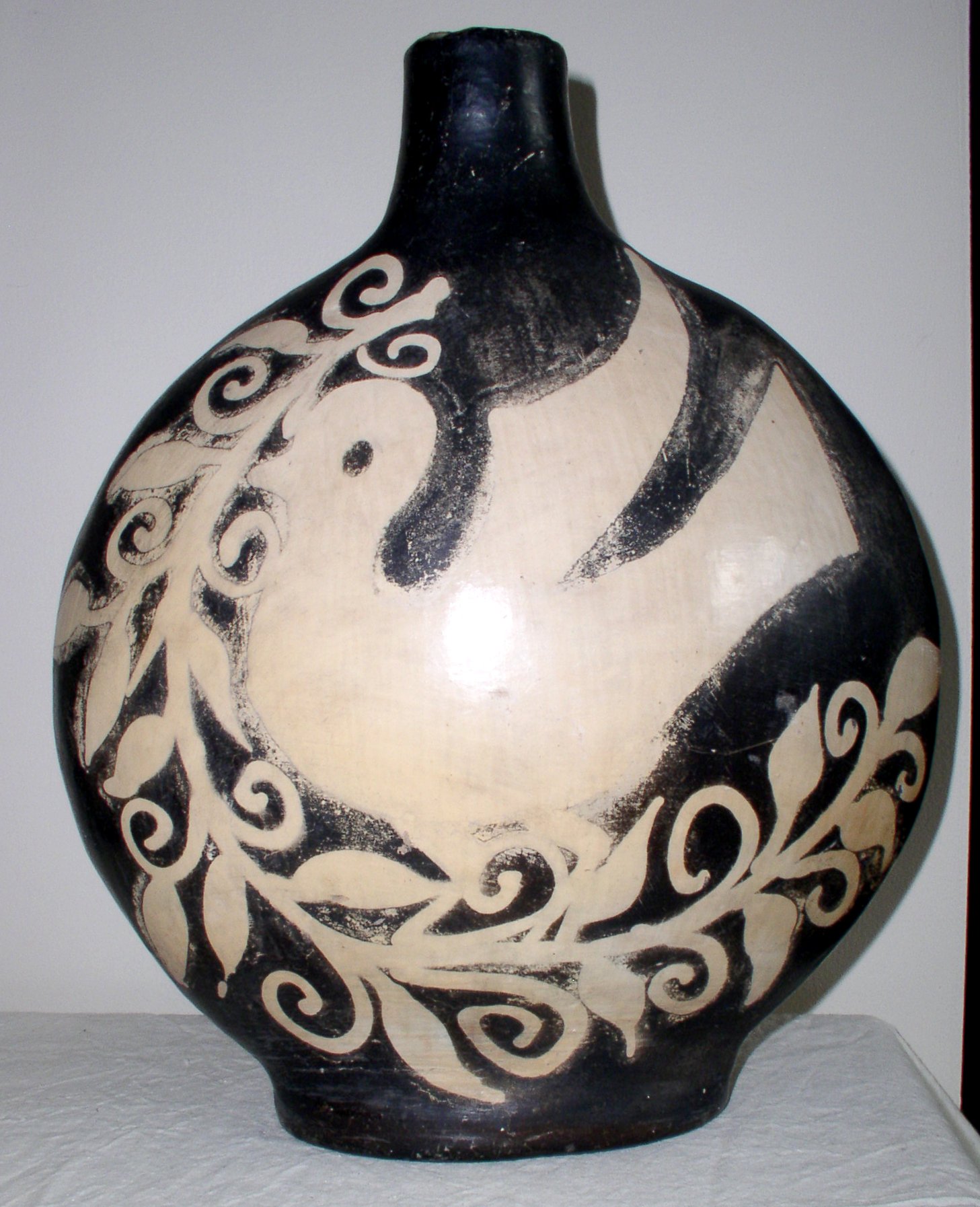 blackpotteryvase.JPG