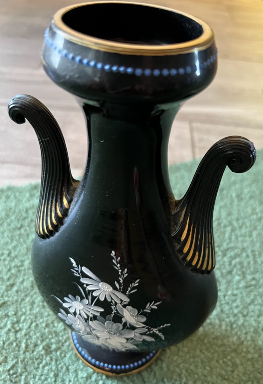 blackvases7.jpg