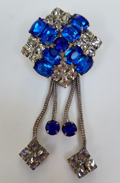 blue rhinestone pendant.jpg