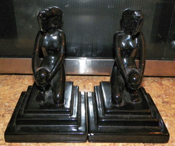 BOOKENDS ART DECO WOMEN BLACK CERAMIC 3AA.JPG