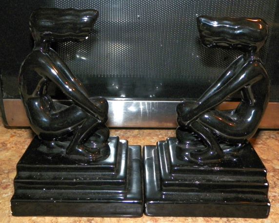 BOOKENDS ART DECO WOMEN BLACK CERAMIC 5AA.JPG