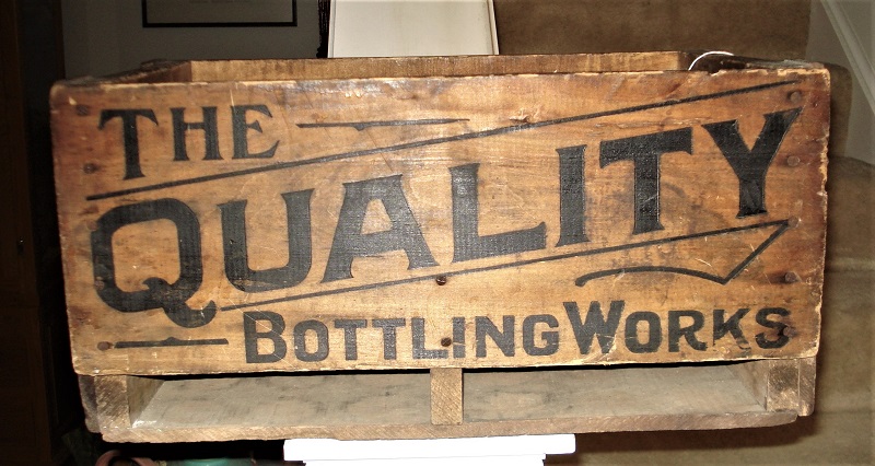 BOX ADVERTISING - QUALITY BOTTLING WORKS CINCI OHIO.jpg