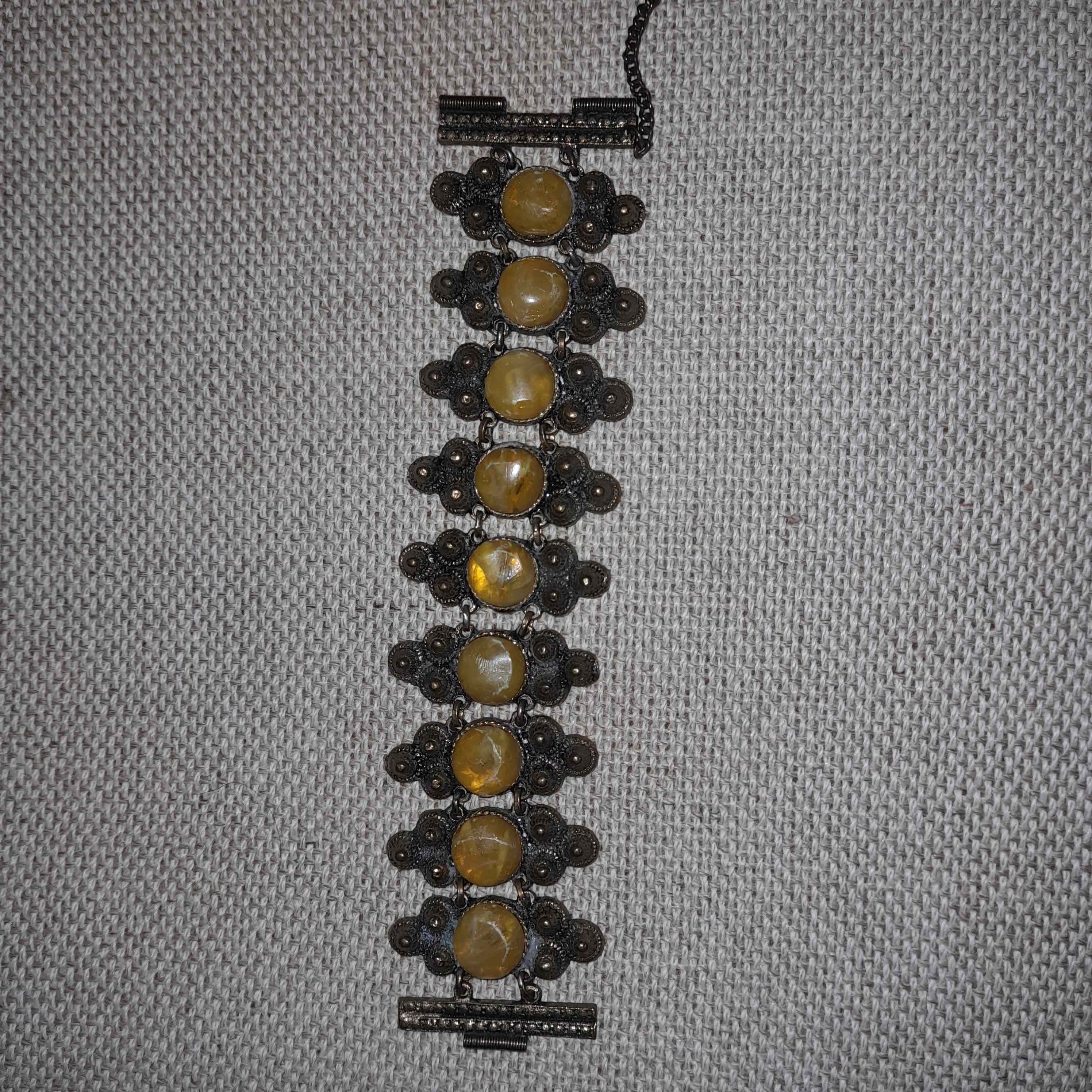 bracelet1.jpg