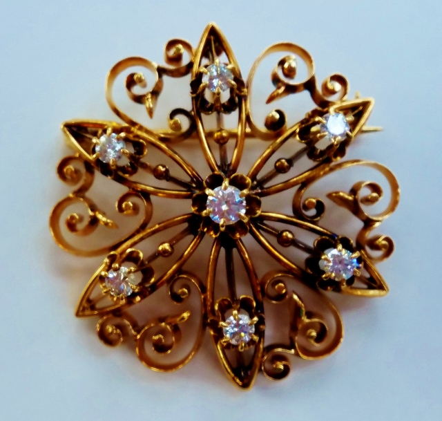 Brooch TB (640x609).jpg