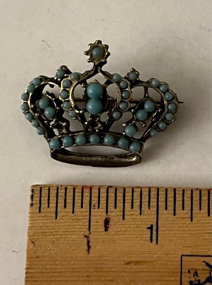 brooch1.jpg