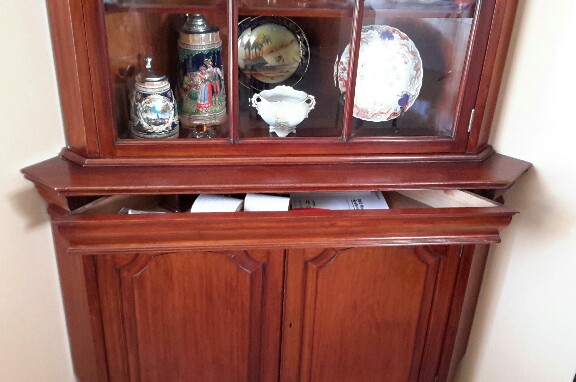 Cabinet 6-576x382.jpg