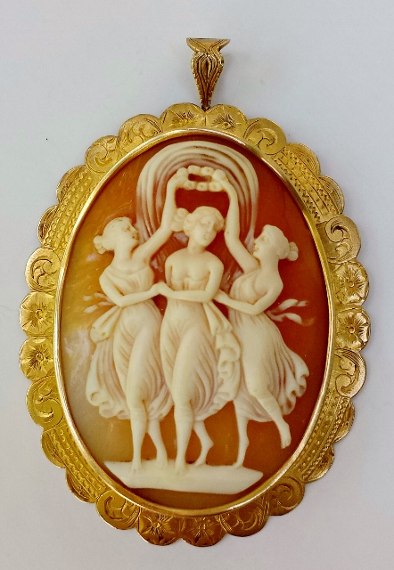 Cameo 3 graces front.old.jpg