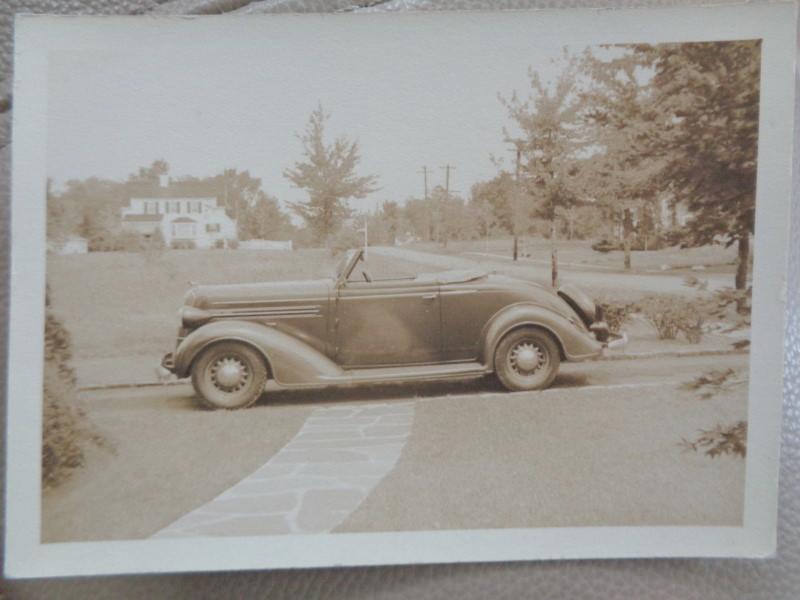 Old B & W Photo of a Car | Antiques Board