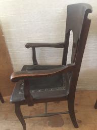 chairsmall3.jpg