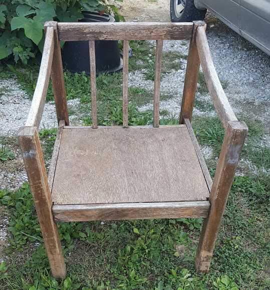 Chairtop.jpg