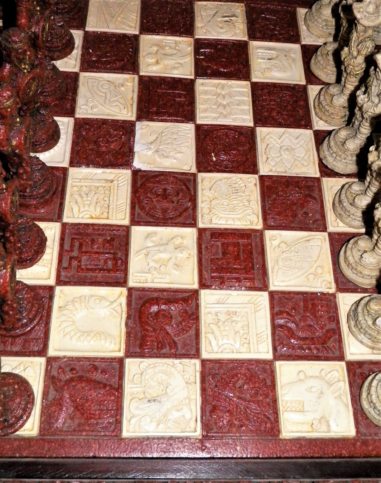 CHESS SET 1CAA.JPG