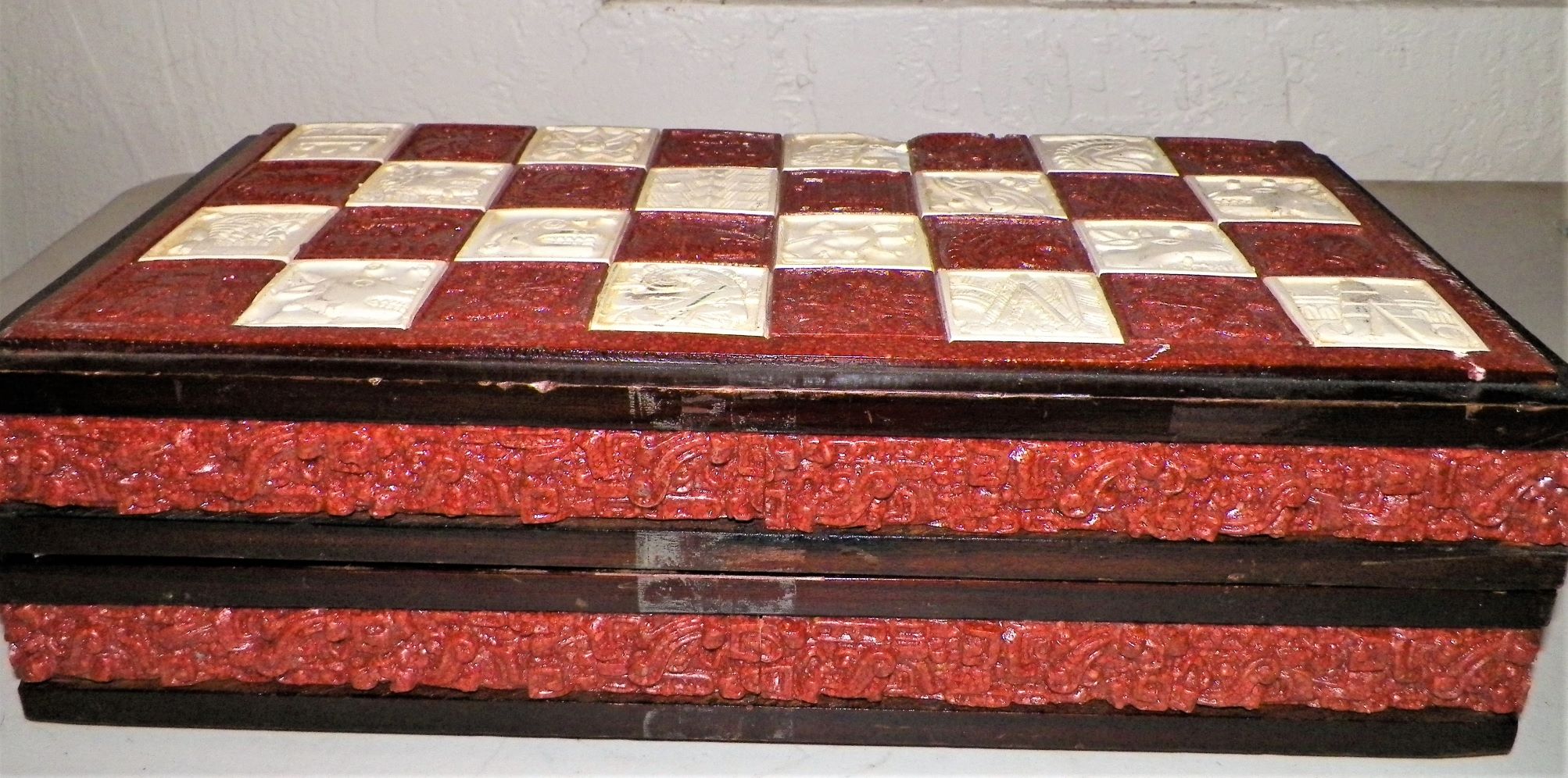 CHESS SET 8AA.JPG