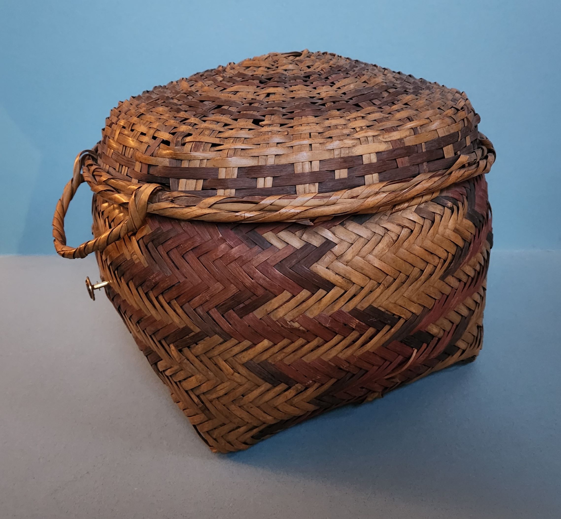 Choctaw basket with lid - smaller.jpg