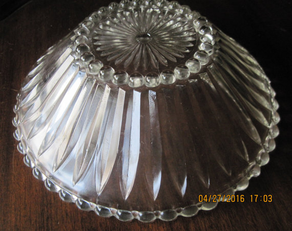 clear glass  bowl  sunburst center hobnail beaded base  Scallop rim mystery (5).jpg