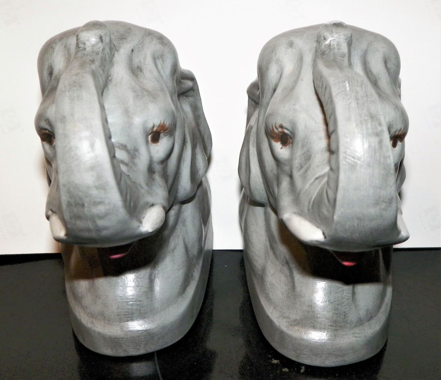 COLLECTIBLE BOOKENDS ELEPHANTS 2AA.JPG